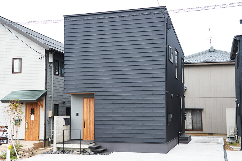 201009_niigata-m_01_facade