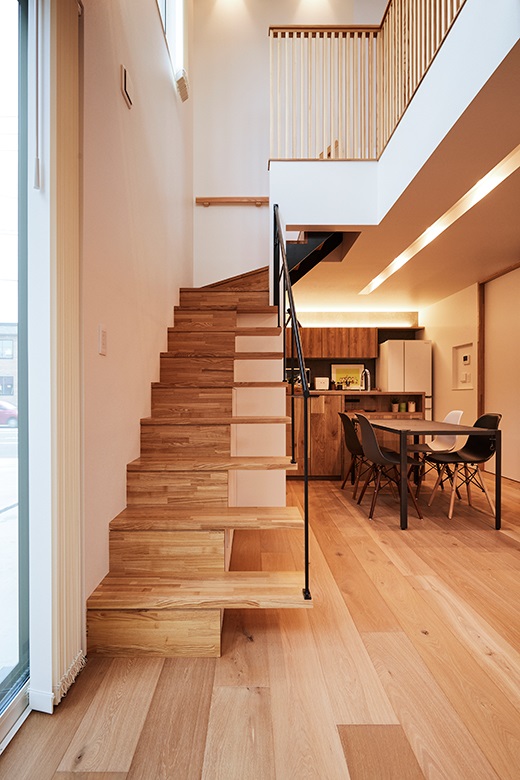 201009_niigata-m_11_stairs