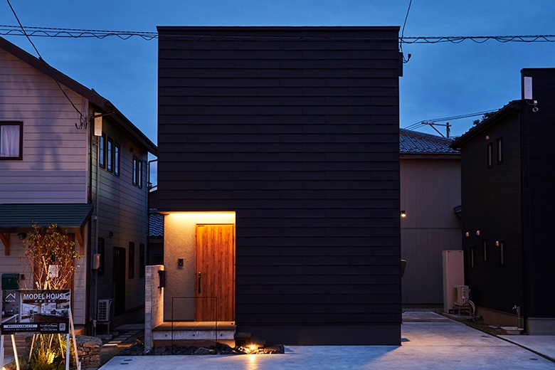 201009_niigata-m_19_facade