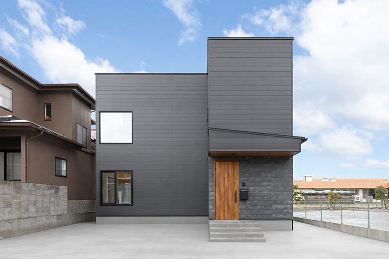 開放感と上質さが調和する、家族時間を豊かにする住まい｜新潟市東区