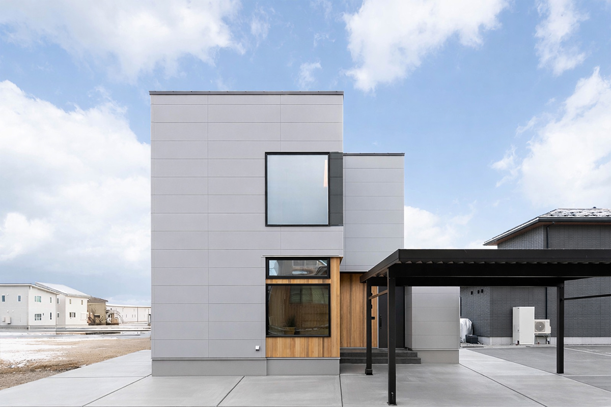 リブパネルのキッチンと造作ベンチが彩る、上質なコンパクトハウス｜新潟市北区｜M様邸